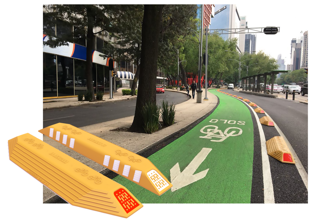 Ciclovía en Ciudad de México en Paseo de la Reforma que forma parte de su infraestructura ciclista.