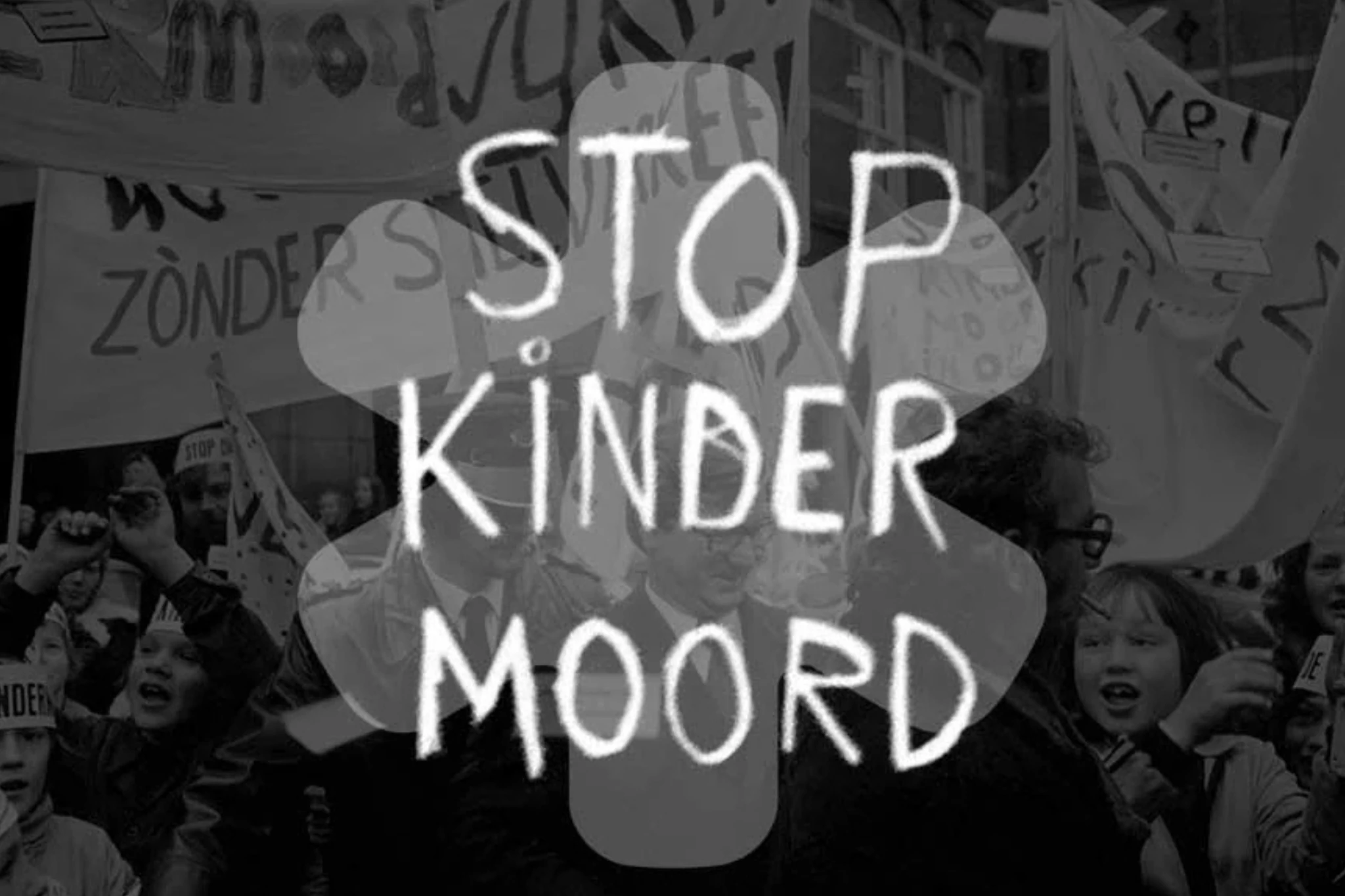 Qué significa Stop de Kindermoord Historia cómo Ámsterdam se hizo ciclista Muertes niños tráfico Holanda 1971 datos Crisis del petróleo 1973 y bicicletas Holanda Maartje van Putten Stop de Kindermoord Fotos antes y después calles Ámsterdam Barrio De Pijp protestas 1972 Documental niños Ámsterdam combaten autos 1972