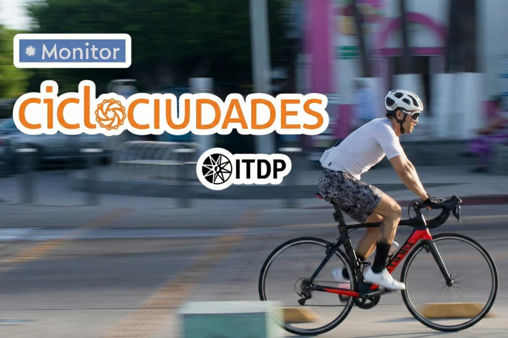 Ciclista circulando en infraestructura urbana como parte del análisis del monitor ciclociudades 2025 sobre movilidad ciclista en Latinoamérica.